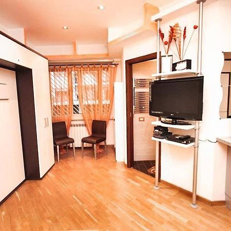 Petite Home In โรม ภายนอก รูปภาพ